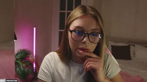 tokyo_n online show from January 22, 9:10 pm