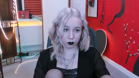 Snapshot of tollimoll chatting on January 28, 5:43 am Tolli Moll online show from January 28, 5:43 am