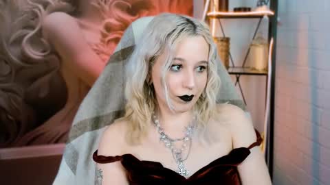 Snapshot of tollimoll chatting on February 11, 4:13 pm Tolli Moll online show from February 11, 4:13 pm