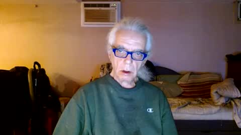 tom112292014 online show from December 2, 3:47 am