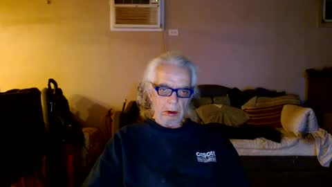 tom112292014 online show from December 14, 2:01 am