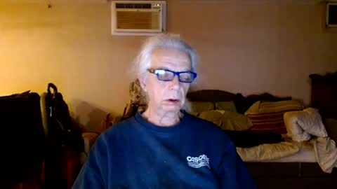 tom112292014 online show from December 16, 5:06 am