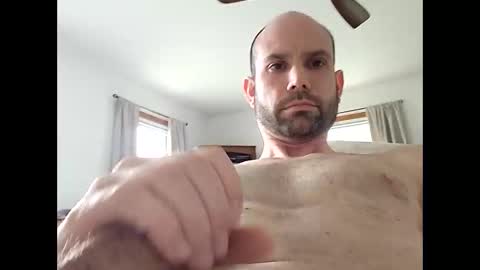 Snapshot of tom52701 chatting on May 16, 7:45 pm tom52701 online show from May 16, 7:45 pm