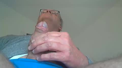 Snapshot of tom60sam chatting on March 25, 12:55 pm tomsam online show from March 25, 12:55 pm