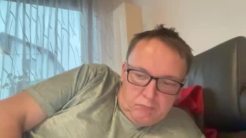 Tom online show from December 23, 3:01 pm