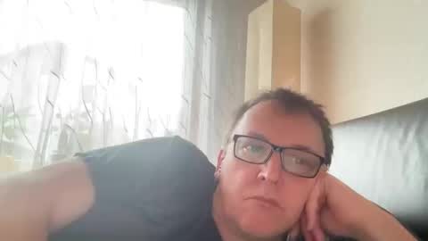 Tom online show from January 31, 2:49 pm