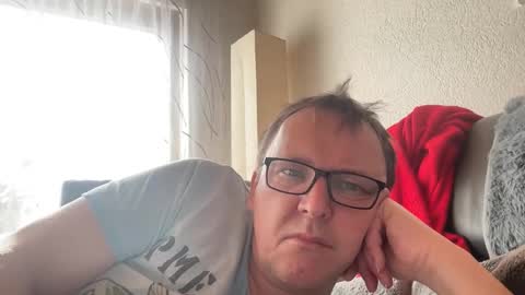 Tom online show from March 8, 12:20 pm