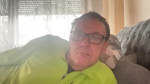 Tom online show from February 22, 1:31 pm