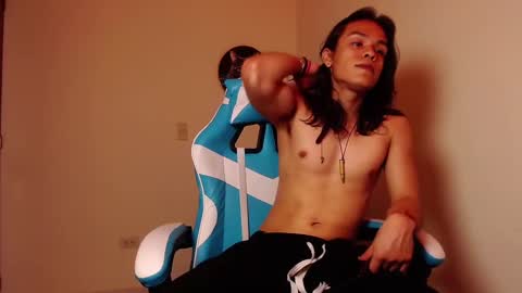 tom online show from October 13, 3:39 am