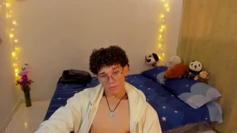 Tom Blue online show from November 14, 3:44 pm