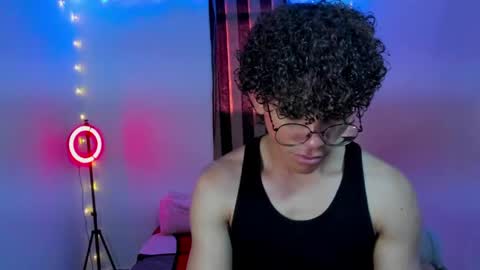 Snapshot of tom_blue10 chatting on May 27, 5:10 pm Tom Blue online show from May 27, 5:10 pm