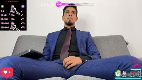 Snapshot of tom_blunt96 chatting on April 3, 5:22 pm TOM online show from April 3, 5:22 pm