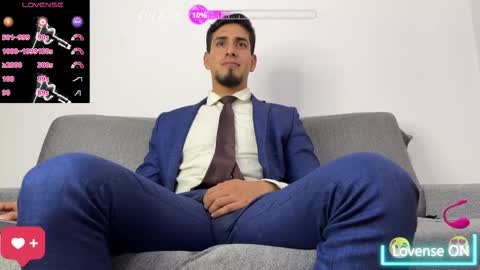 Snapshot of tom_blunt96 chatting on April 6, 4:30 pm TOM online show from April 6, 4:30 pm