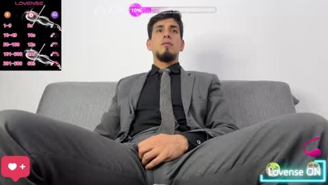 Snapshot of tom_blunt96 chatting on April 19, 12:04 pm TOM online show from April 19, 12:04 pm