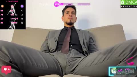 Snapshot of tom_blunt96 chatting on June 9, 12:50 pm TOM online show from June 9, 12:50 pm