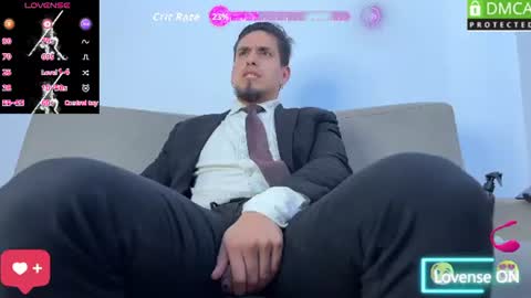Snapshot of tom_blunt96 chatting on June 10, 5:56 pm TOM online show from June 10, 5:56 pm