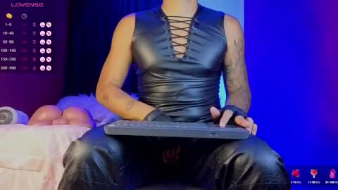 Tom online show from October 1, 2:17 am