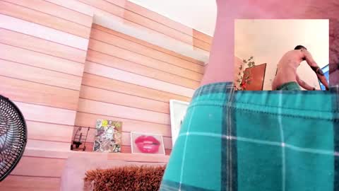 Snapshot of tom_cooper_1 chatting on February 13, 2:20 pm Master of pleasure online show from February 13, 2:20 pm