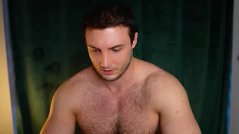Snapshot of tom_fordd chatting on March 28, 4:39 pm Tom online show from March 28, 4:39 pm