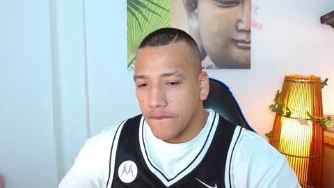Tom muscle1 online show from December 6, 12:05 pm