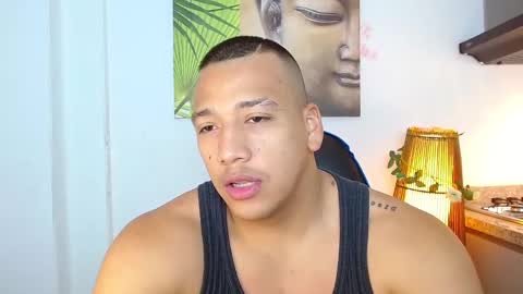 Tom muscle1 online show from December 16, 11:12 am