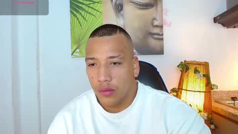 Tom muscle1 online show from December 29, 12:23 pm