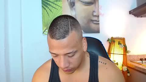Tom muscle1 online show from December 30, 12:09 pm