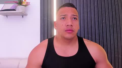 Tom muscle1 online show from September 20, 11:44 am