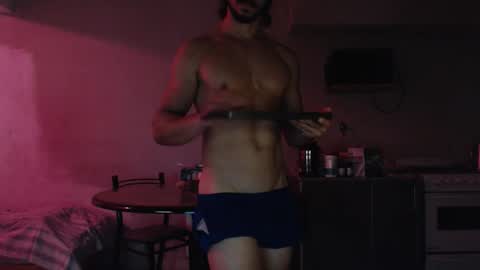 tom_show online show from February 11, 11:43 pm