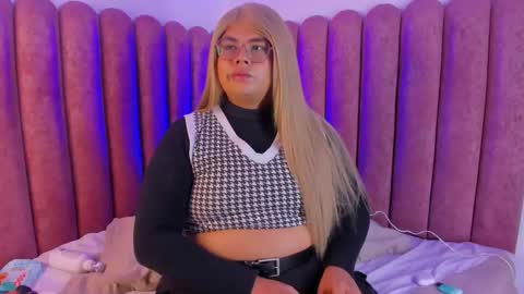 Tom Silver  online show from September 18, 8:38 am