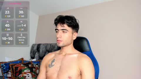 Snapshot of tom_walton chatting on January 5, 1:36 pm tom online show from January 5, 1:36 pm