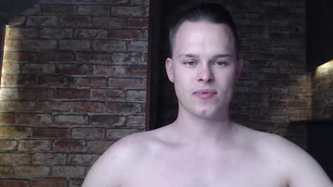 Tom online show from November 2, 2:52 pm