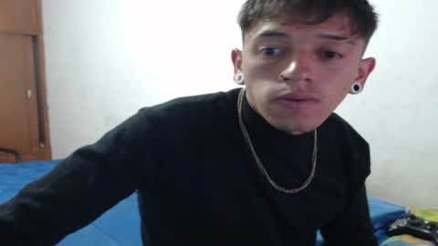 Snapshot of tomas_turbado_ chatting on March 27, 8:20 am tomas_turbado_ online show from March 27, 8:20 am