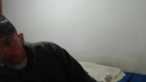 Snapshot of tomas_turbado_ chatting on March 28, 7:41 am tomas_turbado_ online show from March 28, 7:41 am