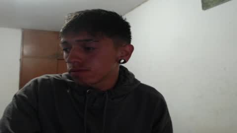 Snapshot of tomas_turbado_ chatting on April 3, 6:11 am tomas_turbado_ online show from April 3, 6:11 am