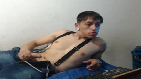 Snapshot of tomas_turbado_ chatting on April 9, 6:19 am tomas_turbado_ online show from April 9, 6:19 am