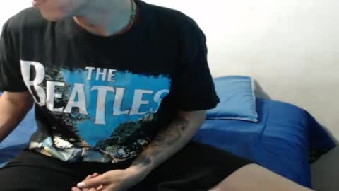 Snapshot of tomas_turbado_ chatting on April 22, 9:33 am tomas_turbado_ online show from April 22, 9:33 am