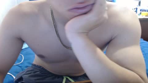 Snapshot of tomas_turbado_ chatting on June 2, 6:21 pm tomas_turbado_ online show from June 2, 6:21 pm