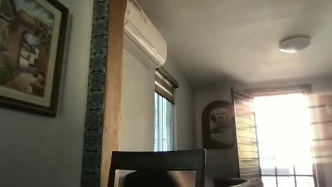 Snapshot of tomascausa chatting on December 31, 5:07 pm Hola online show from December 31, 5:07 pm