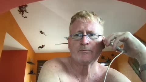 Snapshot of tomascausa chatting on September 26, 6:45 pm Hola online show from September 26, 6:45 pm