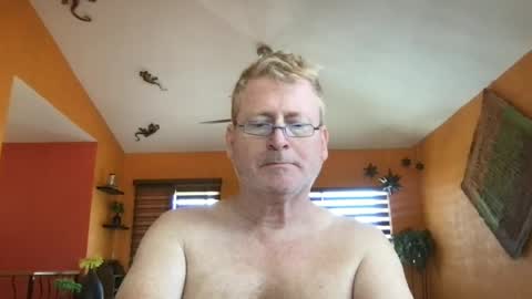 Hola online show from June 12, 8:41 pm