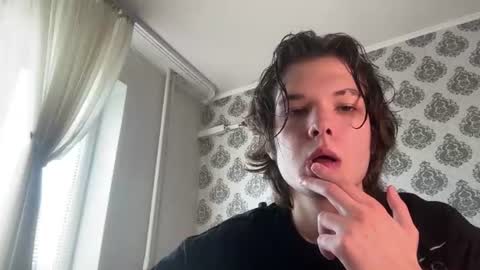 Snapshot of tomassdickpick chatting on June 10, 9:08 am Tomas online show from June 10, 9:08 am
