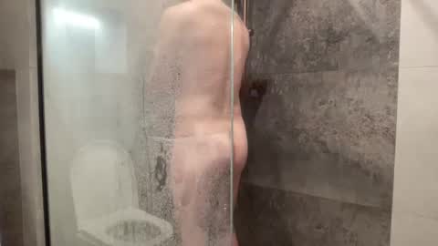 Snapshot of tomaszjager01 chatting on February 18, 11:19 pm tomaszjager01 online show from February 18, 11:19 pm