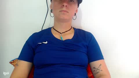 Blue online show from December 2, 7:49 pm
