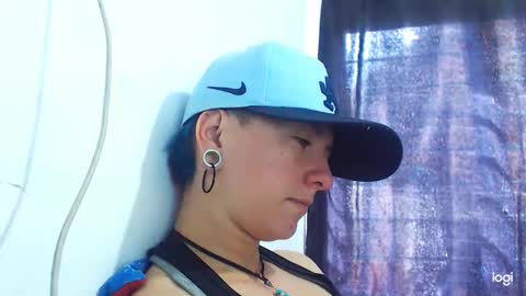 Blue online show from December 21, 3:31 pm