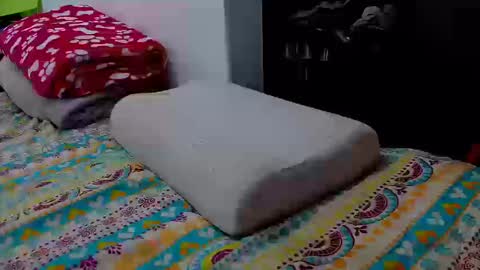 Snapshot of tomboyblue chatting on October 15, 5:46 pm Blue online show from October 15, 5:46 pm