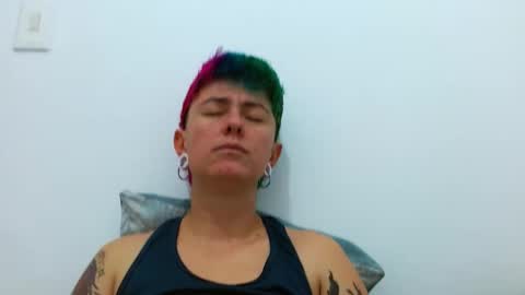 Snapshot of tomboyblue chatting on November 19, 9:15 pm Blue online show from November 19, 9:15 pm