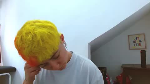 Blue online show from December 21, 3:08 pm