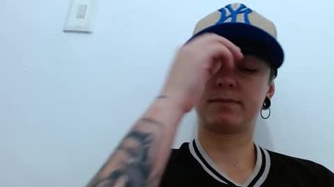 Blue online show from February 24, 7:56 pm