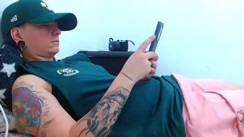 Snapshot of tomboyblue chatting on March 31, 9:26 pm Blue online show from March 31, 9:26 pm